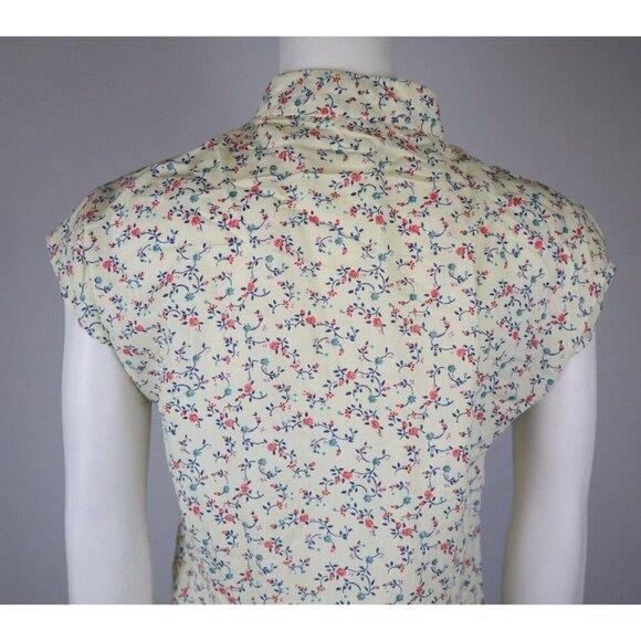 VINTAGE HANDMADE WOMEN'S IVORY FLORAL V-NECK BUTTON UP TOP - SIZE S - WELL WORN - Picture 9 of 10